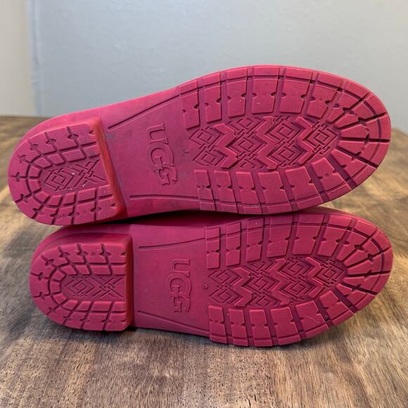 UGG Rain Boots Chevonne Chelsea Waterproof Sherling Insole Ribbon Red Women’s 9 - Picture 7 of 9